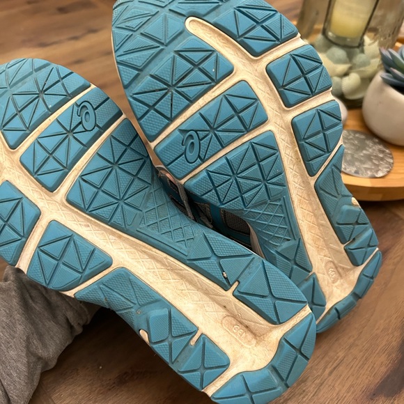 Women’s ASICS sz8.5 - Picture 5 of 5